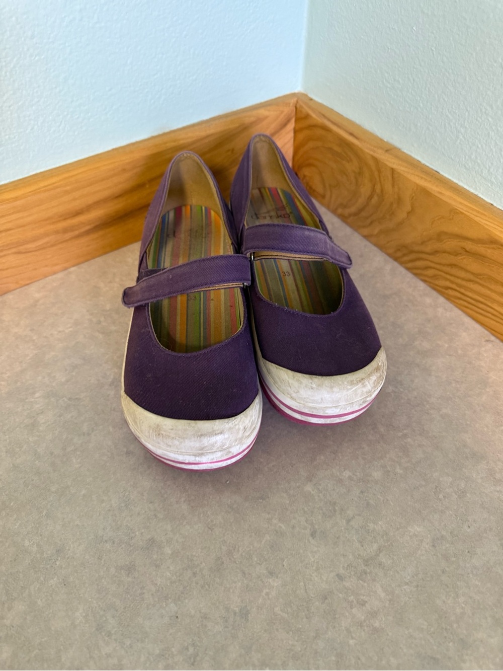 Dansko Purple Canvas Mary Jane Shoes EU 33 Pink Sole As Is